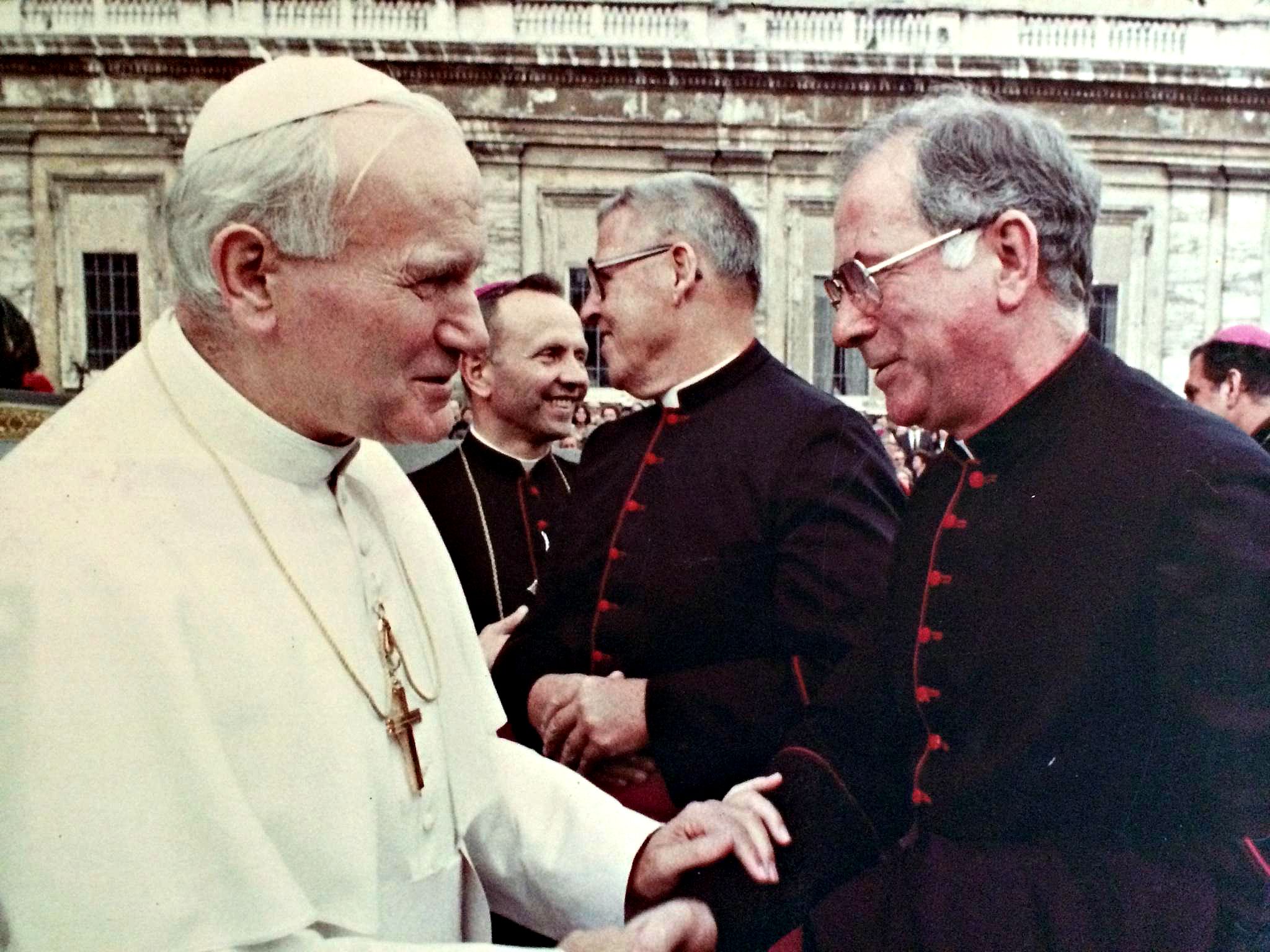 Monsignor&PopeJohnPaul