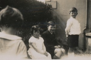 Eoin and Laurence and Maeve c. 1937 copy