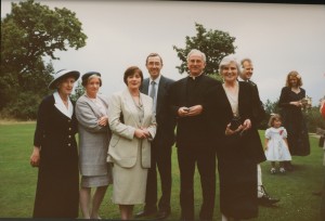 Margaret, Maeve, Laurence, Kevin, Ann (O'Hara) and Phil - 091993 EML wedding.formal copy